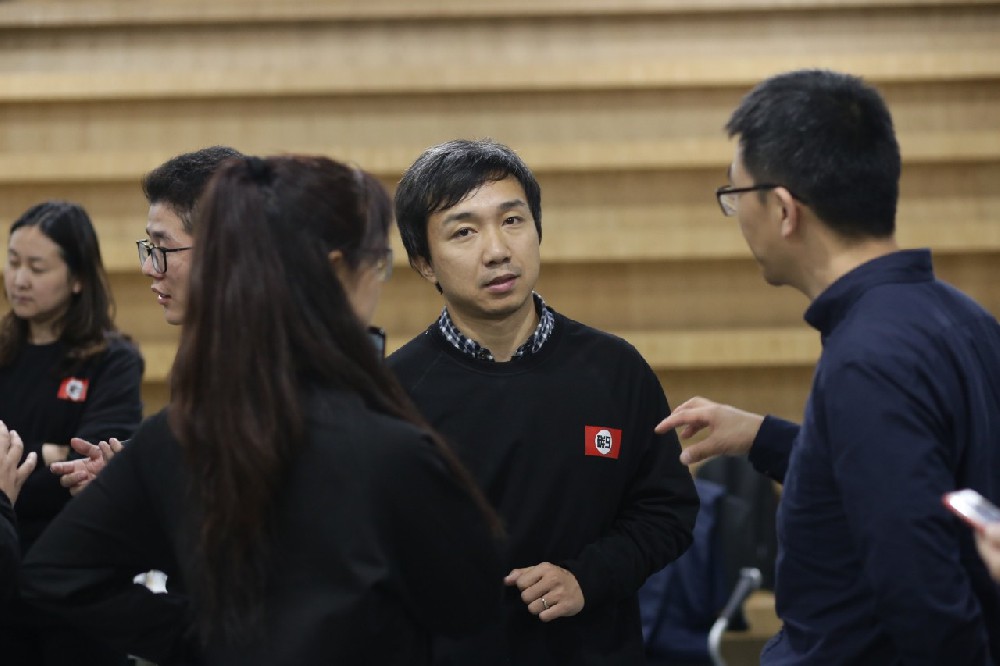外賣這塊蛋糕，微信朋友圈廣告應該怎么吃下去！