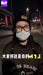 優秀素材